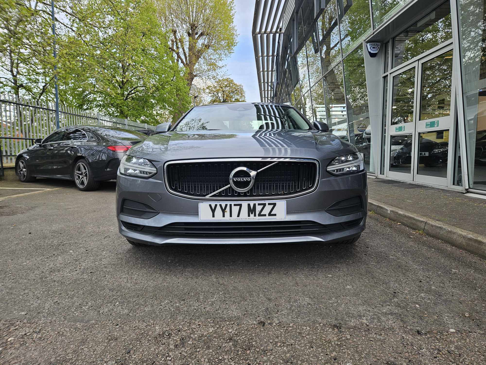 Volvo S90 2.0 D4 Momentum Auto Euro 6